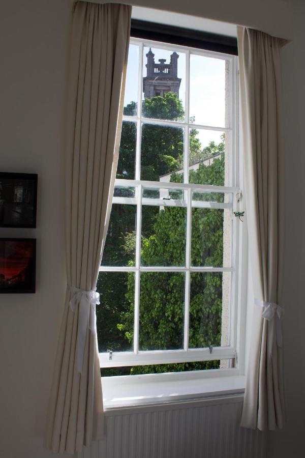 Lovely 1 Bed Flat In Stockbridge, Near Edinburghs City Centre מראה חיצוני תמונה